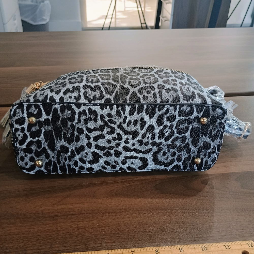 Leopard Print Crossbody Bag - Black & White - Picture 6 of 6